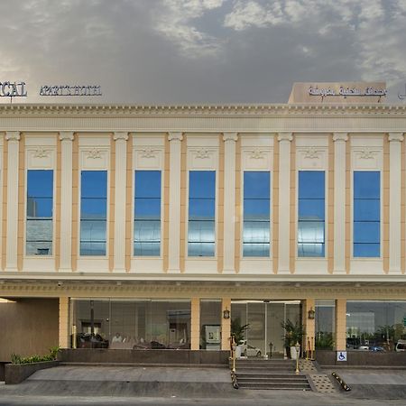 Classical Hotel Suites Джеда Екстериор снимка
